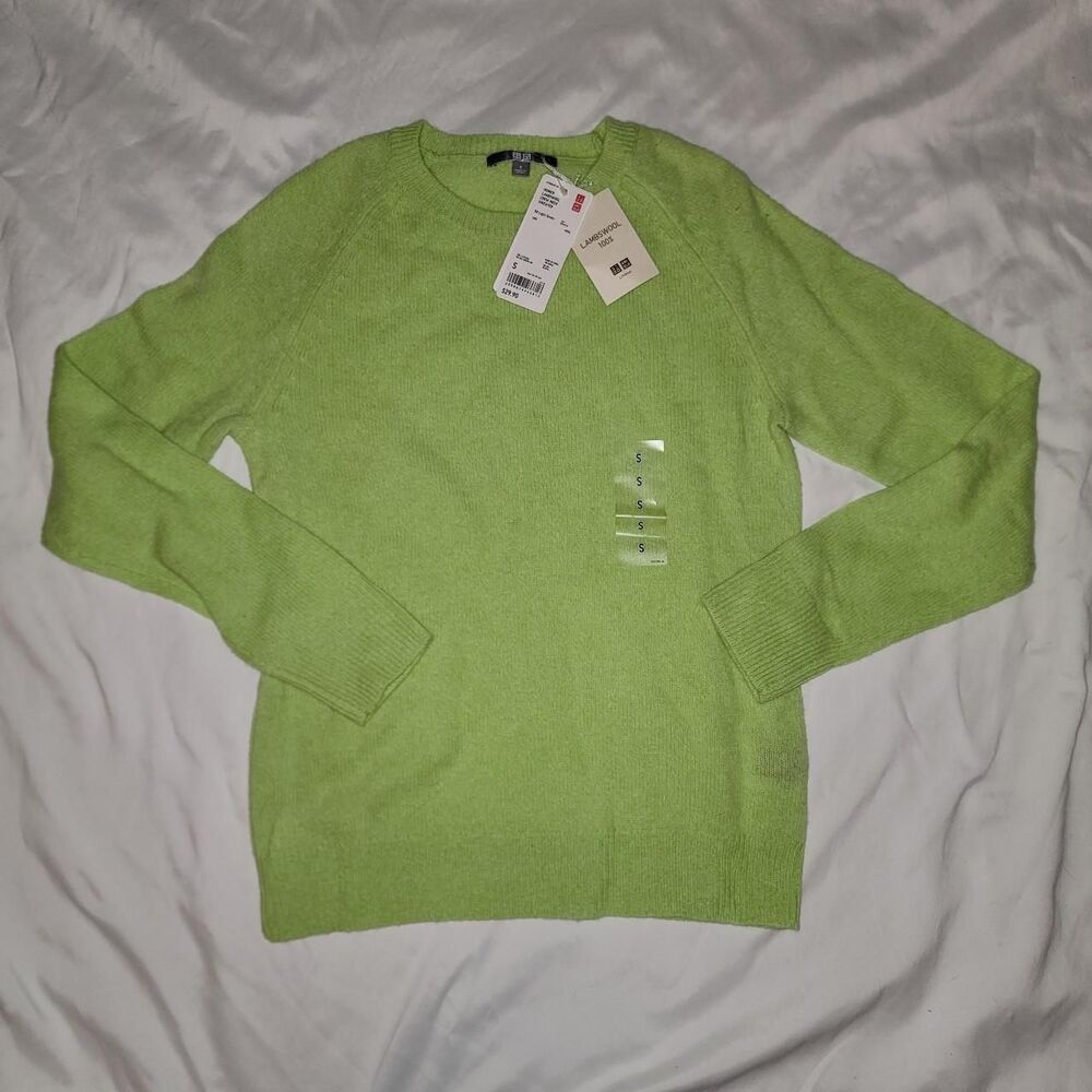 Uniqlo Women's Green Jumper